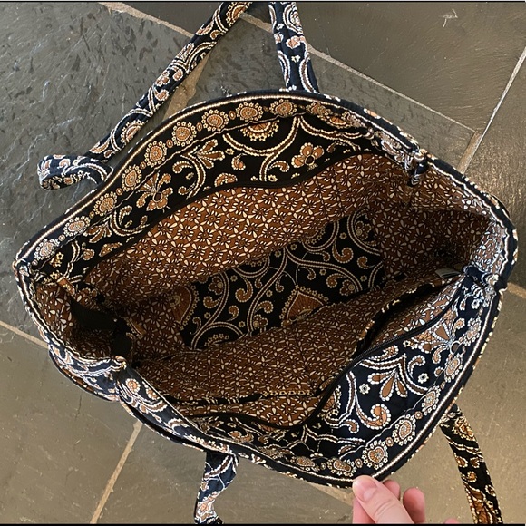 Vera Bradley diaper bag, like new! - Picture 2 of 3